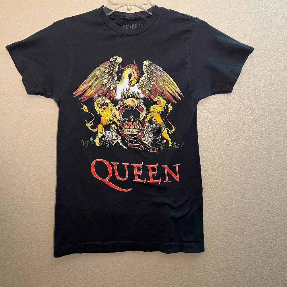 Freddy Mercury Queen gold Crest Band Tee Mens XS black T-shirt